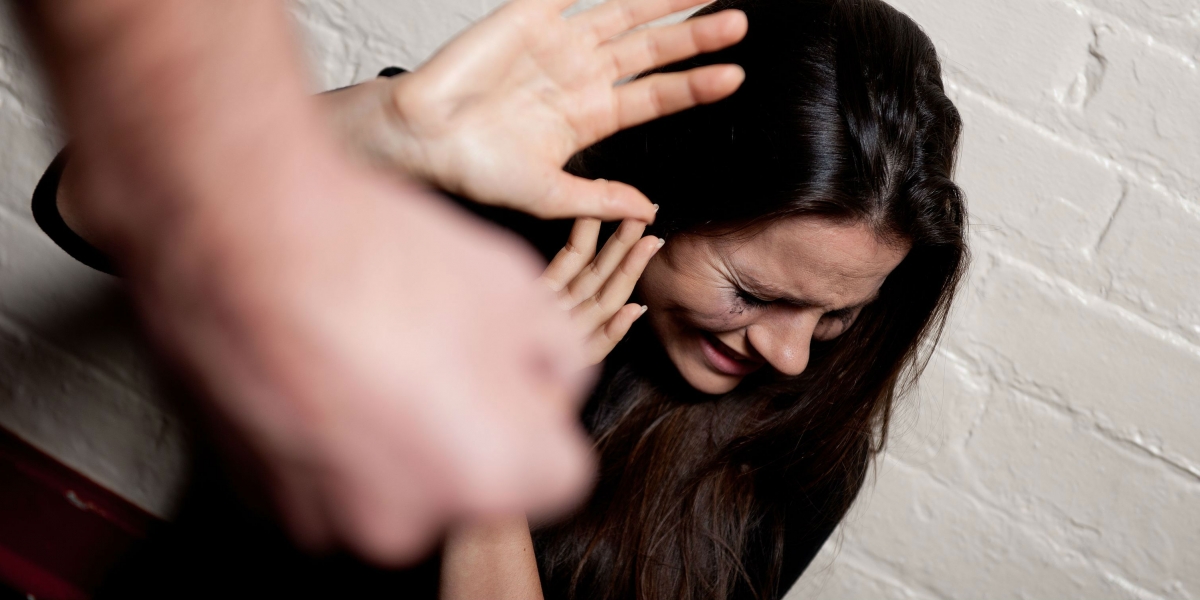 Archivo Vecinos del sector intervienen para evitar que el hombre siguiera golpeando a la mujer.