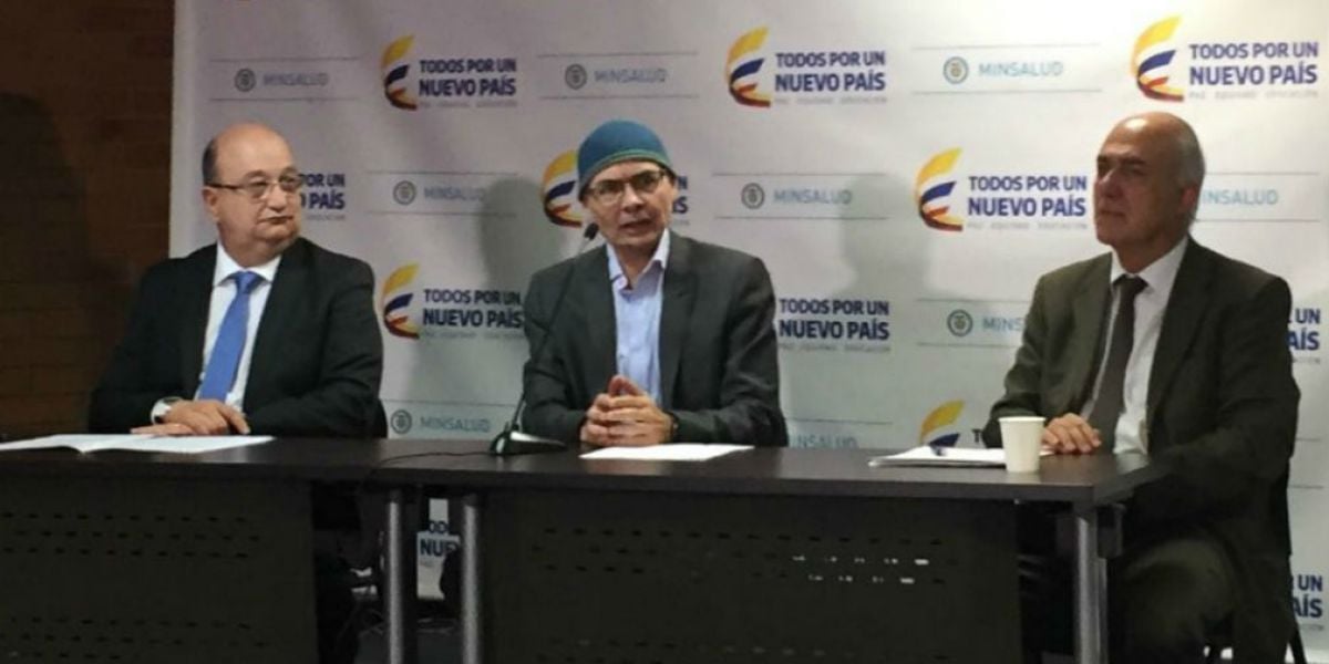 Ministerio de Salud. Rueda de prensa donde se dio a conocer la nueva política pública para medicamentos del país.