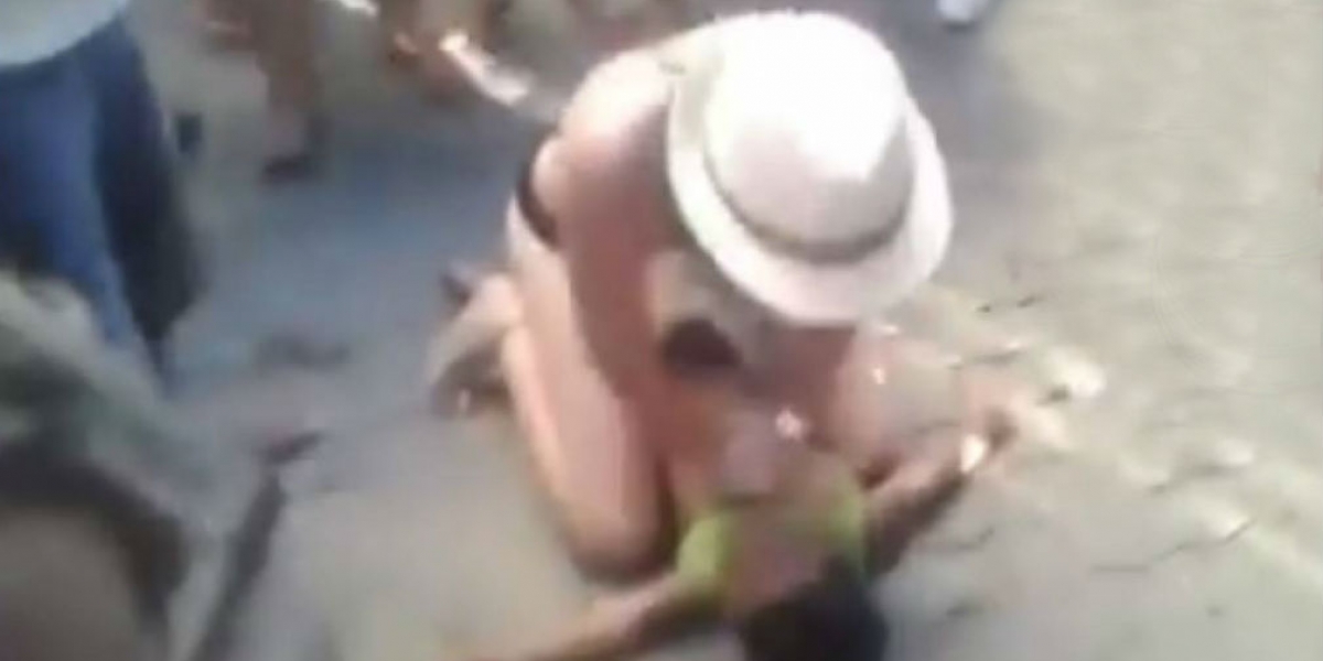 Captura de video. El menor fue atendido por una enfermera que lo salvó de morir.