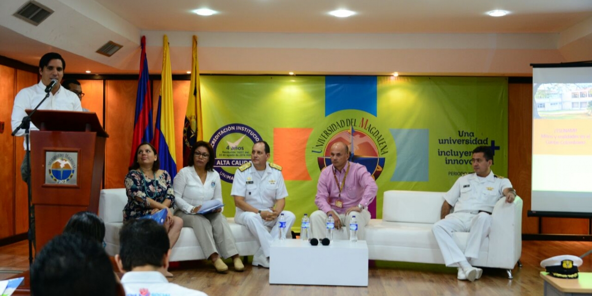 Seguimiento.co Los expertos participaron en un foro que se realizó en la Universidad del Magdalena.