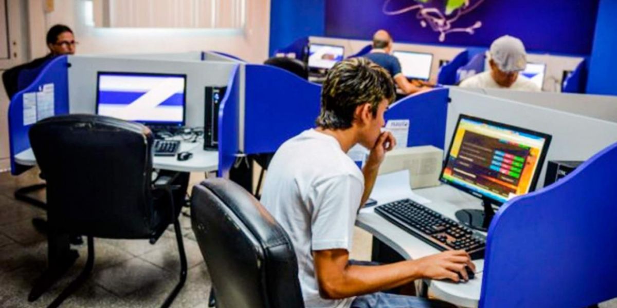 Zonacero.com En la isla no estaba permitida la conexión a internet en las casas.