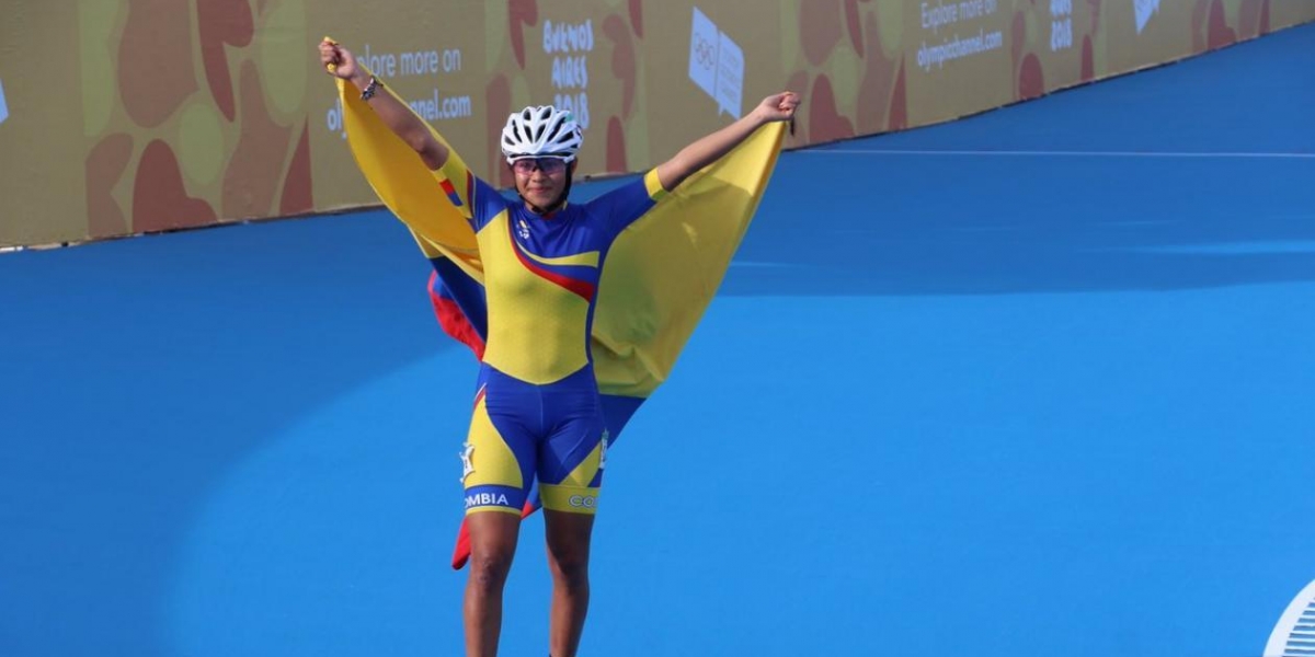 Twitter. Gabriela Rueda festeja su medalla de oro.