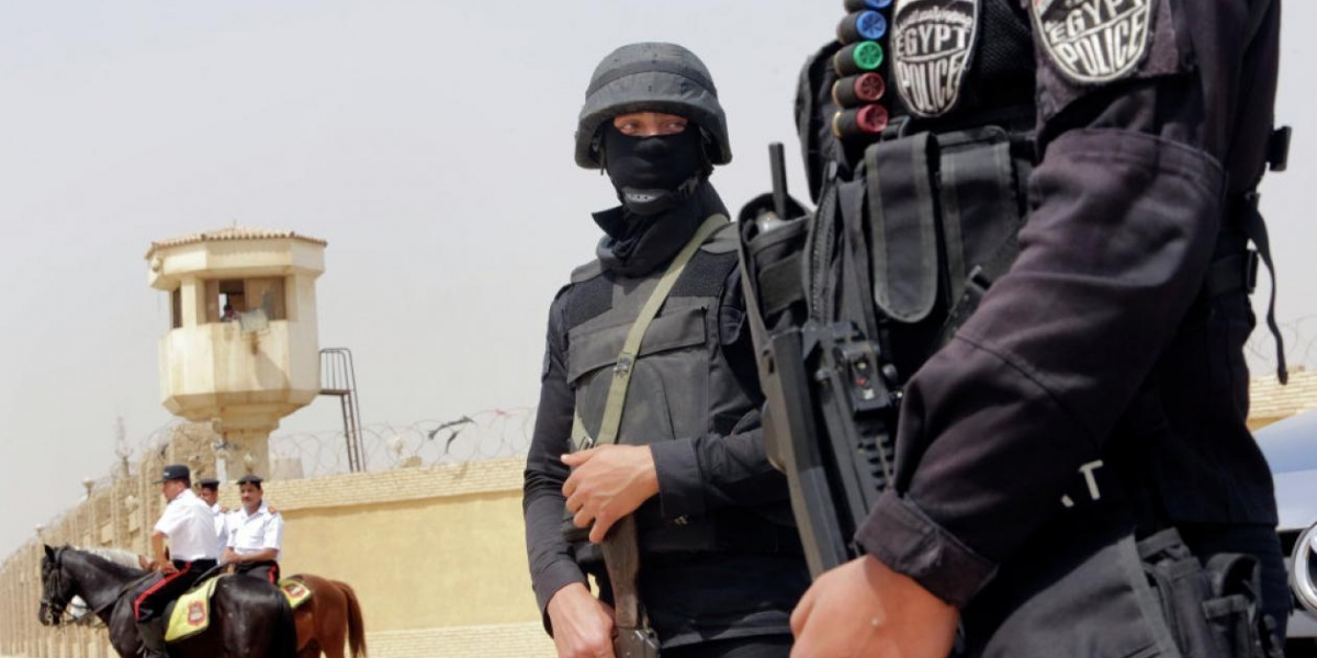 Al Jazeera. Policía de Egipto.