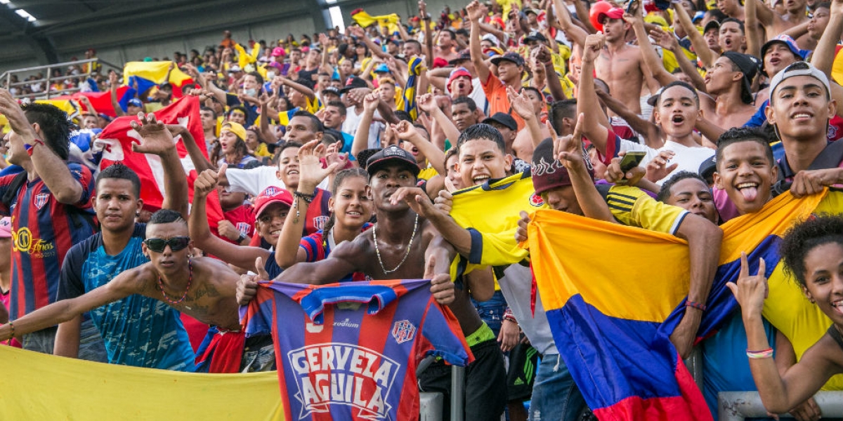 Alcaldía de Santa Marta HInchada del Unión en el estadio Sierra Nevada.