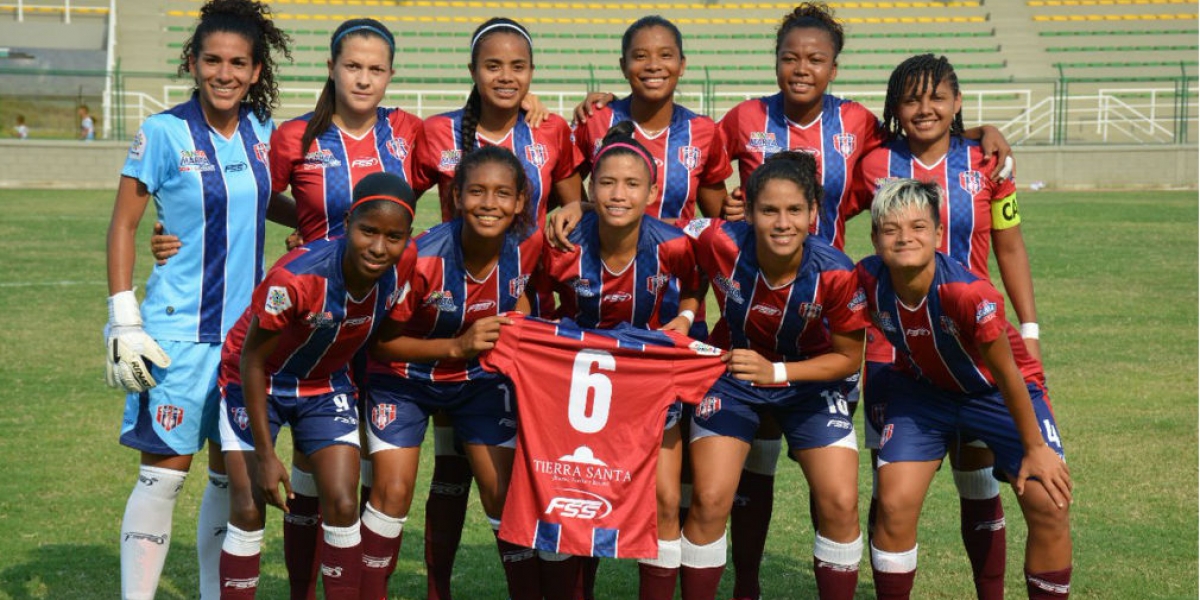 Twitter Formación inicial del Unión Femenino, que derrotó 4-0 a Real Cartagena.
