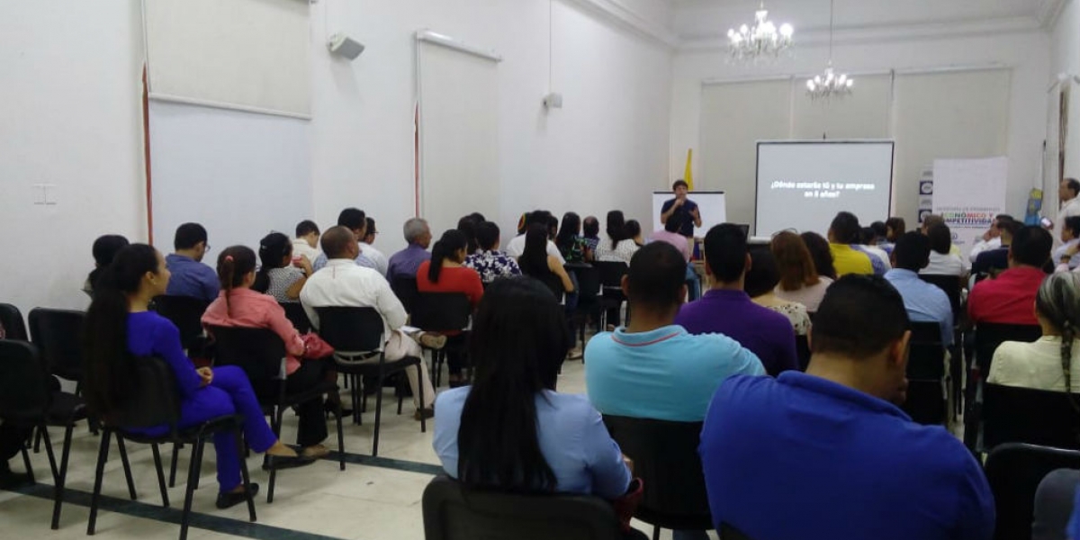 Alcaldía de Santa Marta 97 microempresarios fueron formados por el MinTic.
