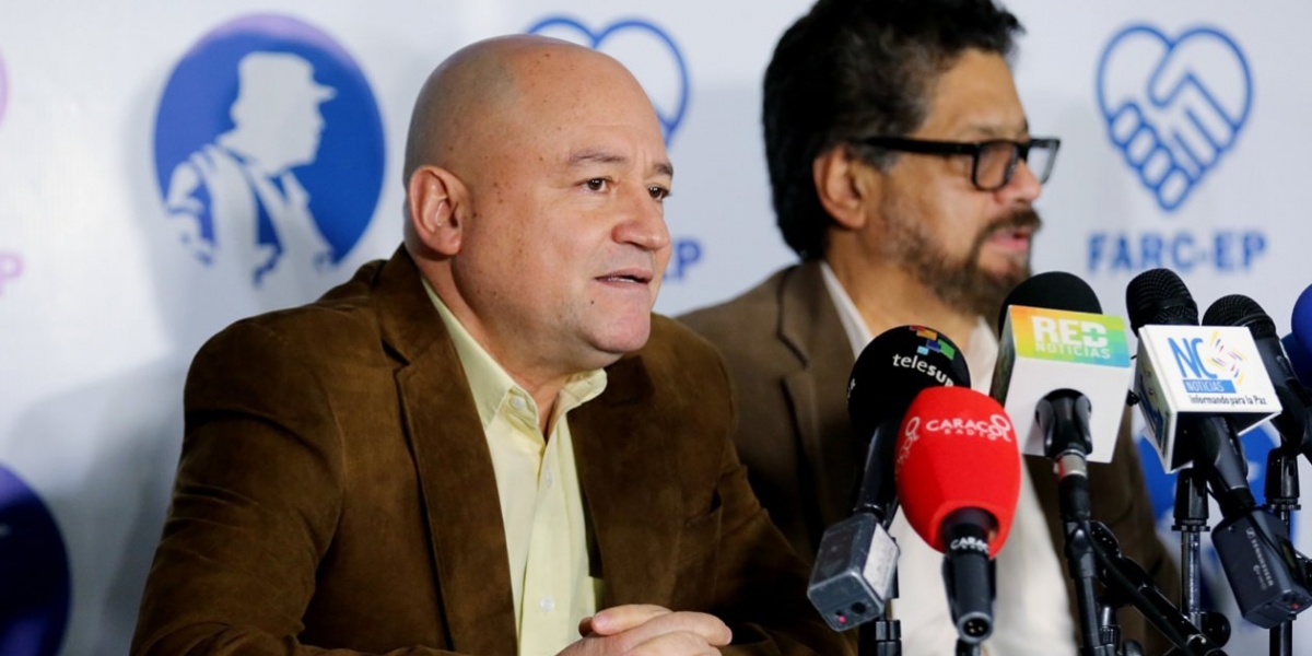 Zona Cero. Los miembros de la FARC Luciano Marín, alias "Iván Márquez", y Julián Gallo Cubillos, alias "Carlos Antonio Lozada".