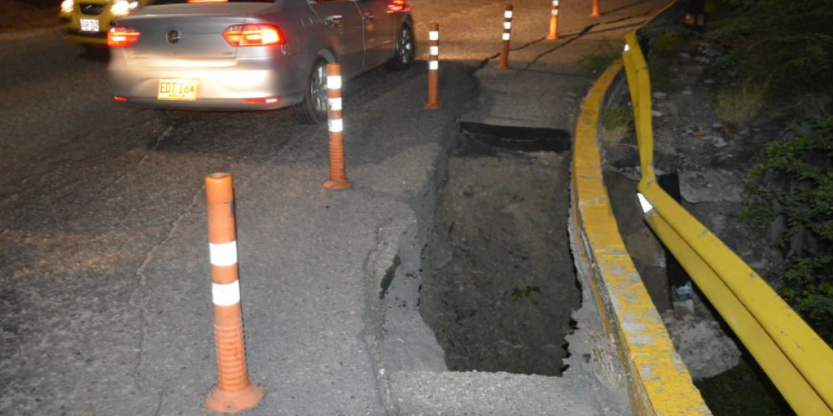 Óscar Mejía - Seguimiento.co Zanja de más de cuatro metros de profundidad ubicada en El Ziruma.