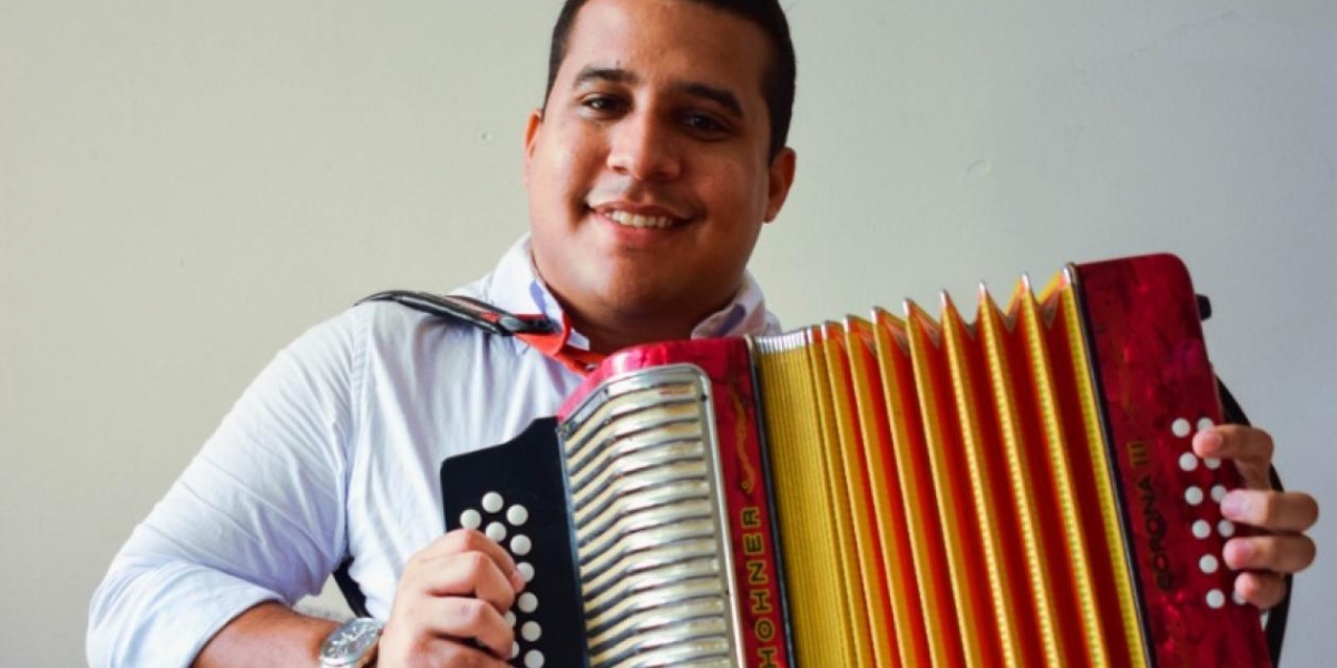 Zona Cero Iván Andrés De Hoyos, músico que denunció ser robado en centro comercial