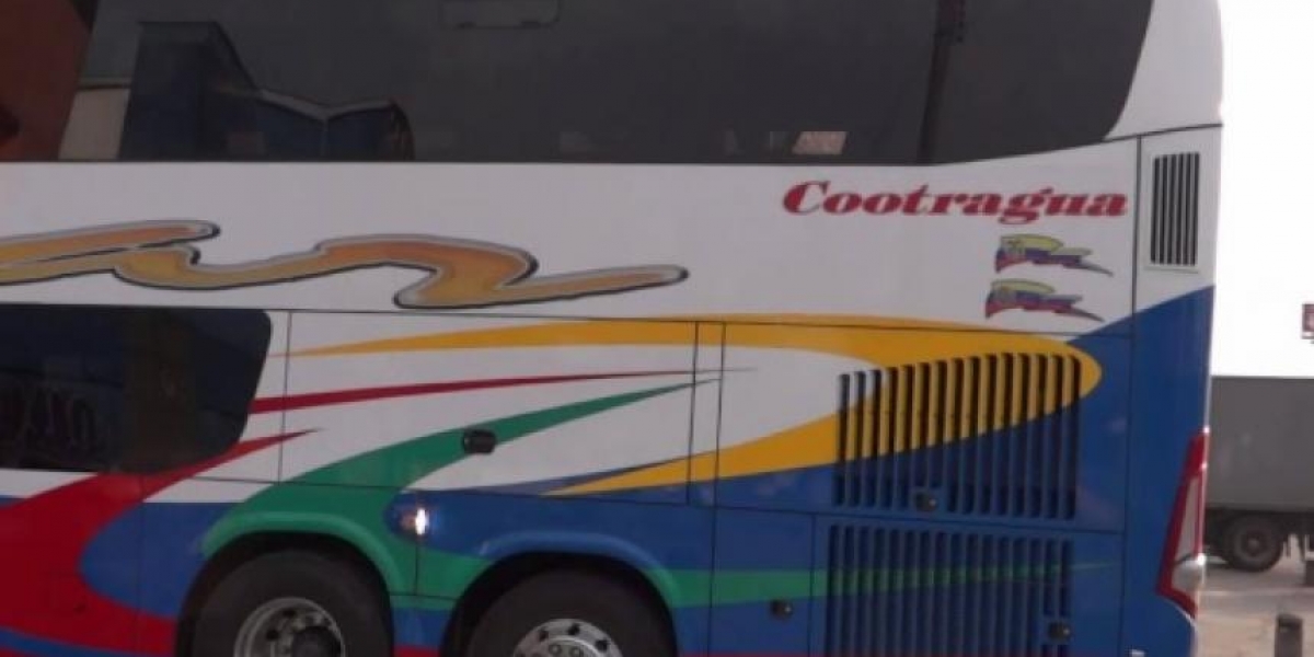 El Heraldo El bus estaba adscrito a la empresa Cootragua Star.