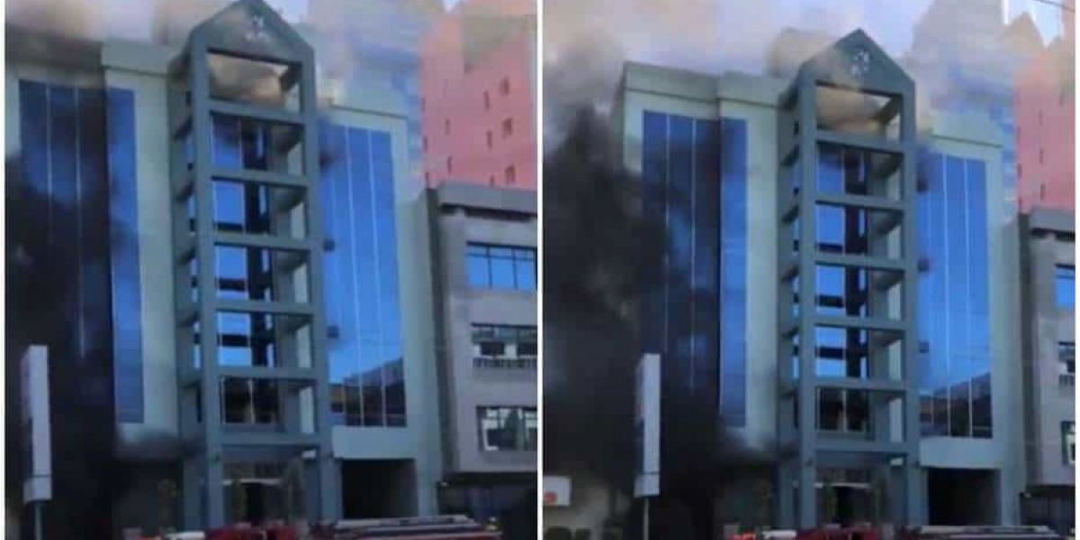 Captura de pantalla Hombre se lanza de edificio en México