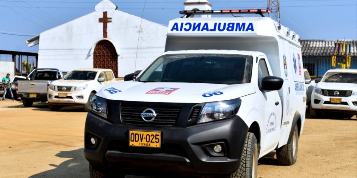 Gobernación del Magdalena La ambulancia cuenta con características especiales que le permiten desplazarse con facilidad por terrenos difíciles.