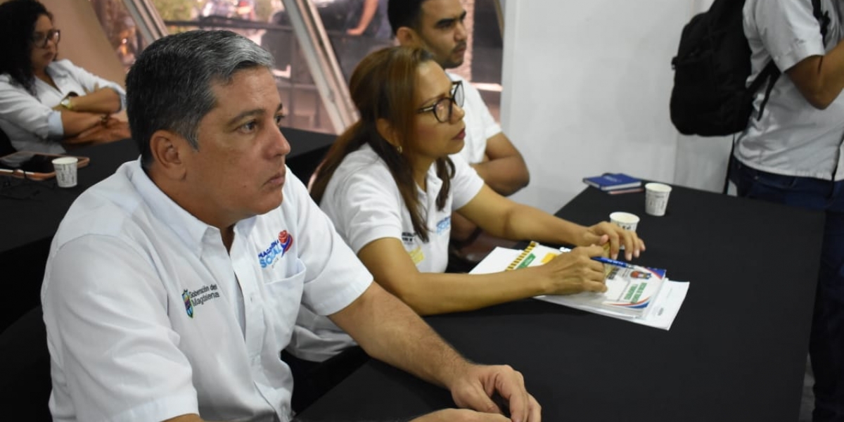 Gobernación del Magdalena Gobernación del Magdalena suscribió un acuerdo para mejorar la competitividad del transporte de carga del Departamento.