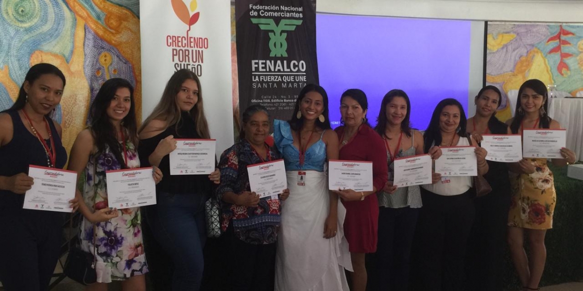 Cortesía Tenderas de Santa Marta se graduaron en programa de Bavaria
