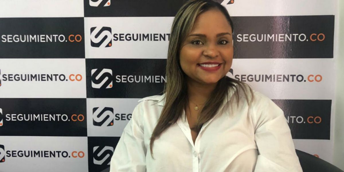 Karen Hernandez de visita por Seguimiento.co