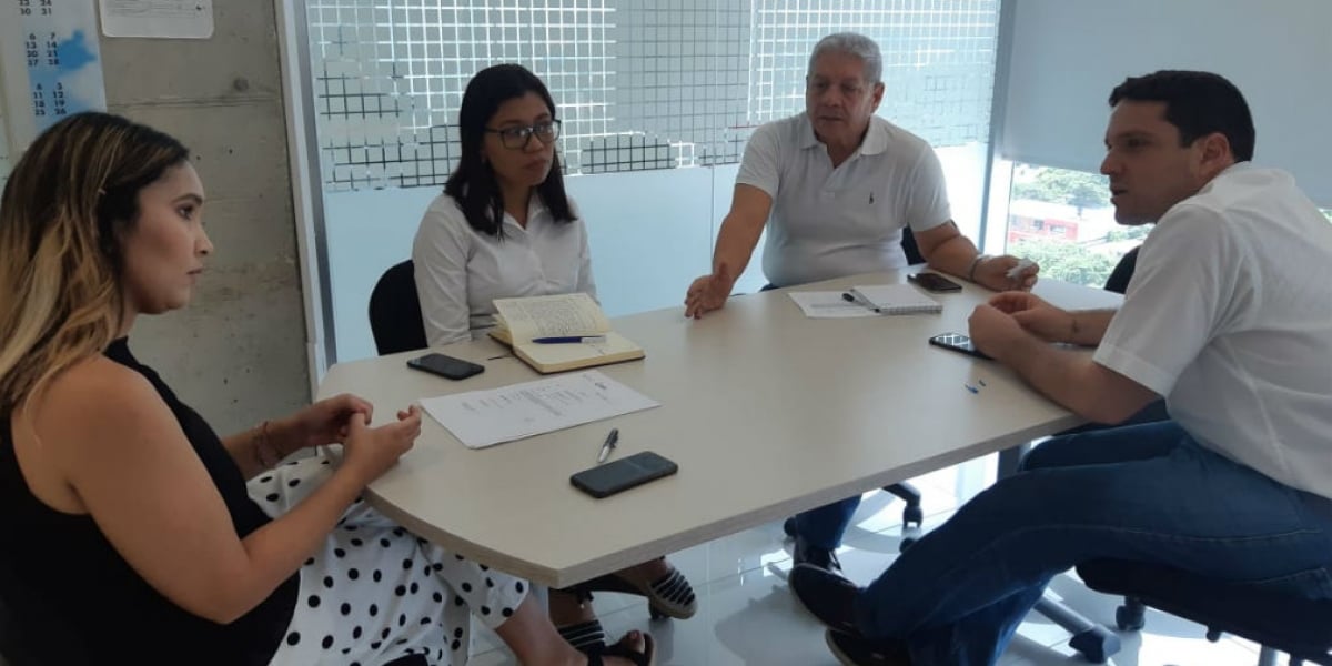 Reunión entre la Secretaría de Desarrollo Económico y Competitividad y MinTrabajo.