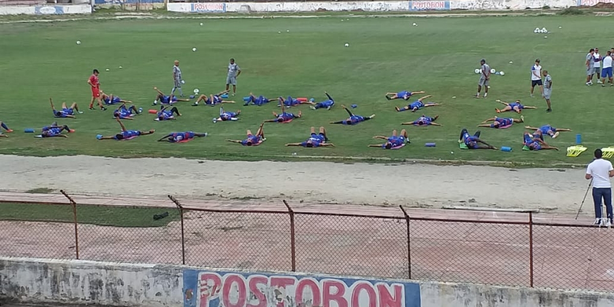 Seguimiento.co El 'Ciclón' intenta recuperar sus grandes momentos para salir del descenso.