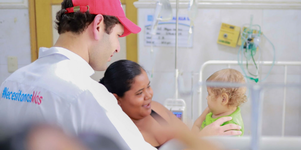 Cortesía El Mello reunido con simpatizantes de su campaña.