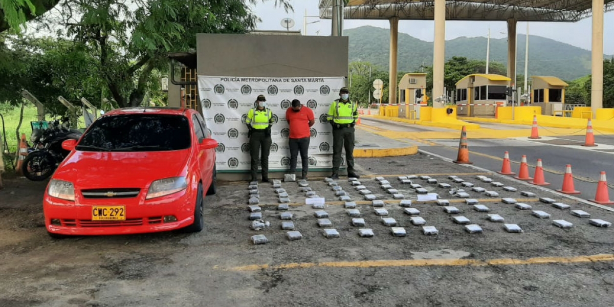 Fiscalía Ederson Stiven Rubiano Rendón, capturado en flagrancia por la policía de carreteras cuando se movilizaba por el sector de Neguanje.