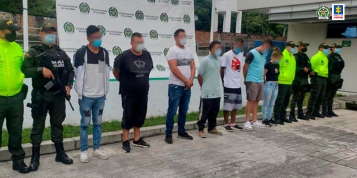 Asegurados 7 presuntos integrantes de la primera línea ‘la y’.