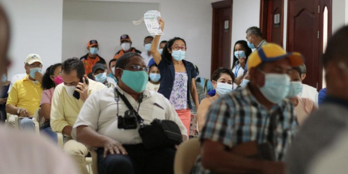 Seguimiento Ciudadanos presentaron sus quejas ante Afinia.