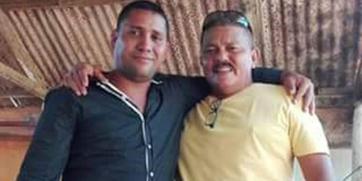 Cortesía. Rubén Pérez Lara (derecha) murió víctima de las balas.