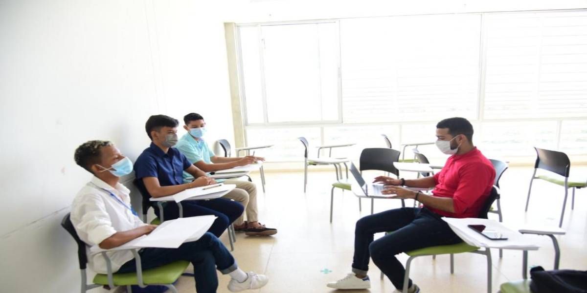 Unimagdalena Estos estudiantes resultaron favorecidos por obtener los mejores resultados en las pruebas Saber 11° en las Instituciones Educativas no Certificadas de los diferentes municipios del departamento.