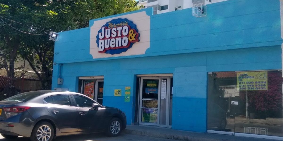 Seguimiento.co Sede de Justo & Bueno ubicada en la avenida del Río, en Santa Marta.
