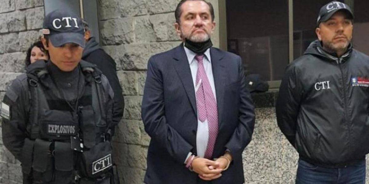 Fiscalía Senador Mario Castaño, tras la captura por el CTI.