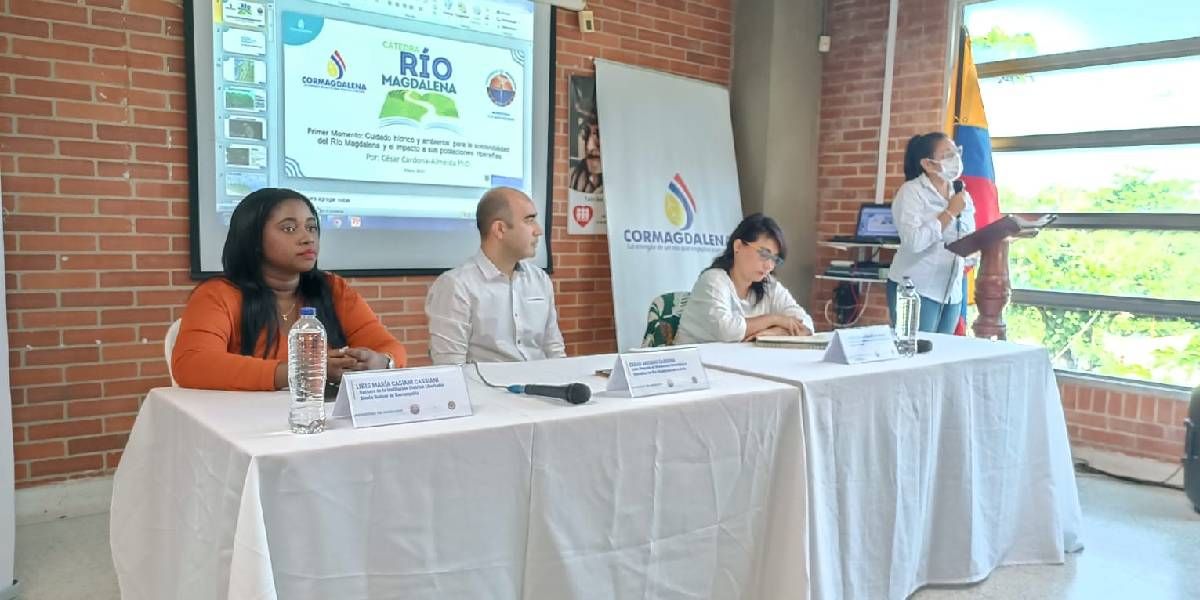 Estudiantes mostraron gran interés en conocer más sobre el río Magdalena.