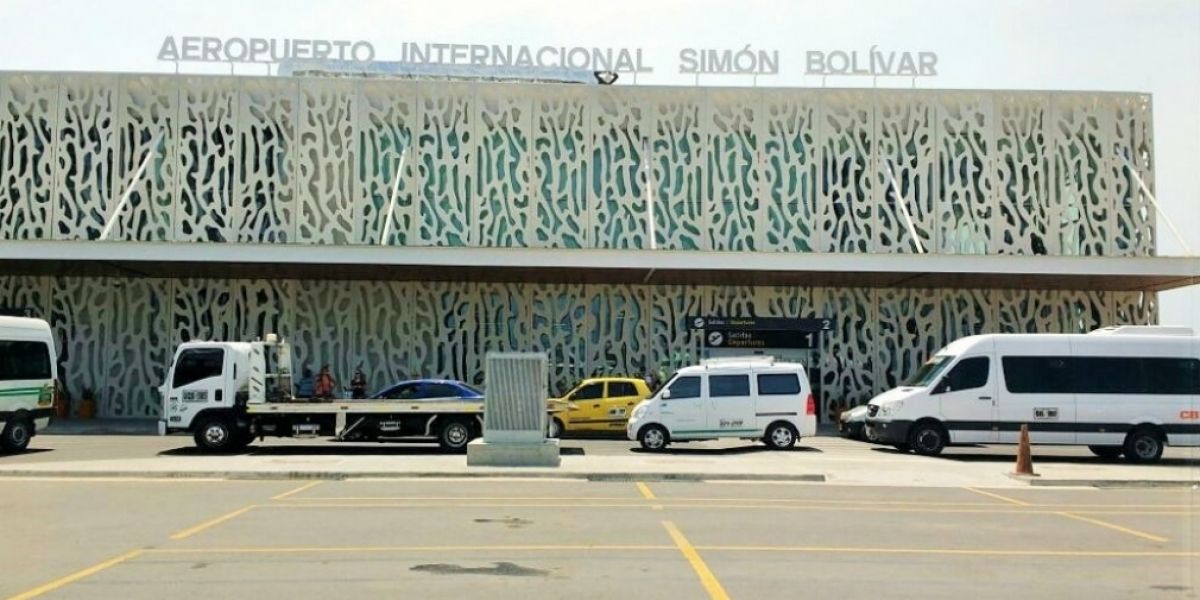 Archivo Imagen de referencia - aeropuerto Simón Bolívar.