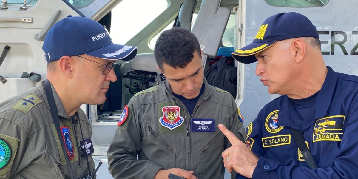 Cortesía FAC y Armada buscan a los menores en la Isla.
