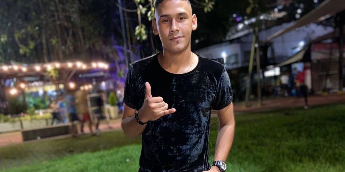 Facebook. Hernán Molina