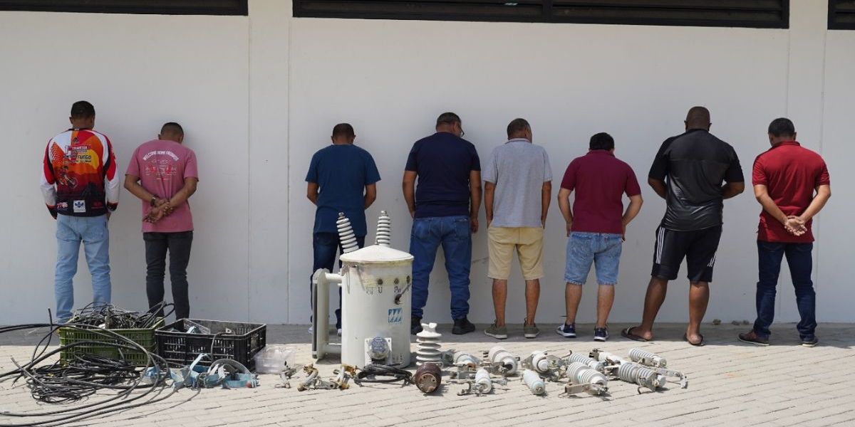 Cortesía Hombres capturados por fraude de energía