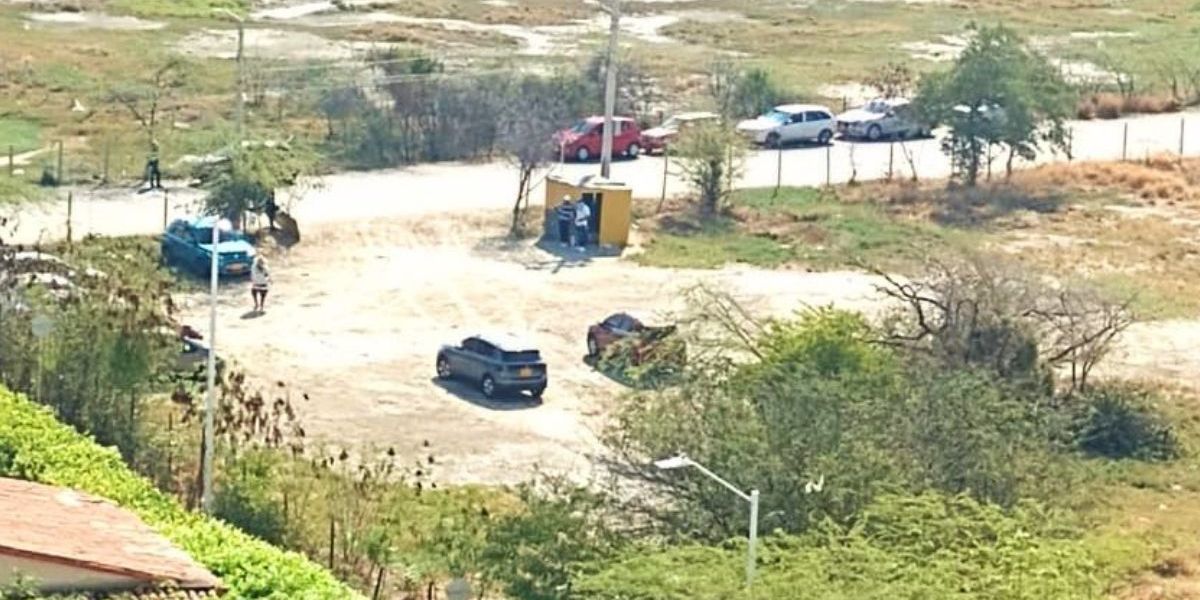 Cortesía Parqueadero ilegal identificado en Pozos Colorados