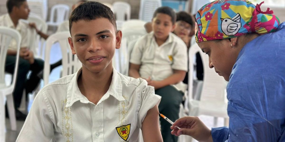 Programa de vacunación liderado por la ESE Alejandro Próspero Reverend. 