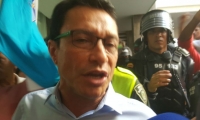 Carlos Caicedo a su llegada a los Juzgados del Edificio Galaxia. 