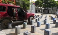Lo implicados deberán responder por el delito de favorecimiento al contrabando de hidrocarburos o sus derivados.