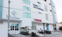 Clínica donde murió el presunto atracador. 