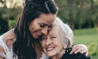 Mariana Pajón y su abuela.