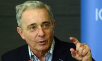 Álvaro Uribe Vélez.