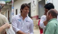 Prensa de Rubén Jiménez Rubén Jiménez, candidato a la Cámara, en su recorrido por los municipios.