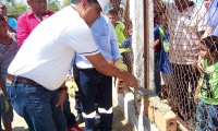 El alcalde Jairo Molina de Arco puso la primera piedra del proyecto de nuevo estadio de fútbol.