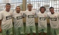 El estratega jugó el partido de las estrellas organizado por Jaime Britto. 