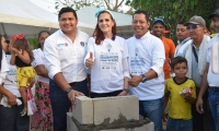 La Gobernadora, el Alcalde y el Gerente de Proyectos del departamento realizaron el acto simbólico. 