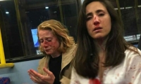 Paliza recibida por las mujeres en ataque homofóbico.