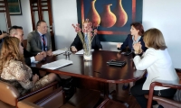 Reunión entre la Gobernadora y la Ministra de Justicia.