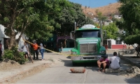 Protesta de habitantes de María Eugenia, sector Caribe.