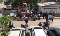 Amigos y familiares realizaron una protesta en la mañana de este viernes. 