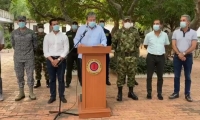 Rueda de prensa del ministro de Defensa, Carlos Holmes Trujillo.